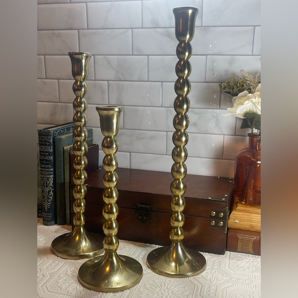 Set of 3 Vintage Knobbed Circle Brass Candlestick Holders - Picture 2 of 6